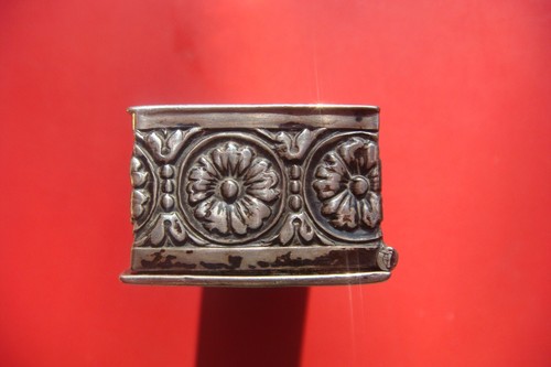 ANTIGUO Napoleón Hecho a Mano Artes y Manualidades PLATA Flores en Relieve CAJA 92 Gramos - Imagen 17 de 24