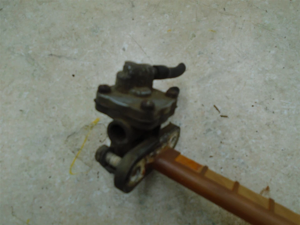 Suzuki 550 GS KANTANA GS550-M GS550M tanque de combustible de gasolina Petcock 1982 GP SB119 Foto 2 de 3