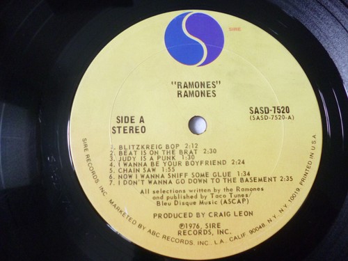 RAMONES ~ S/T ~ SIRE 1976 US 'SPELLING ERRORS' 1ST PRESS PUNK ROCK VINYL LP - Picture 7 of 11