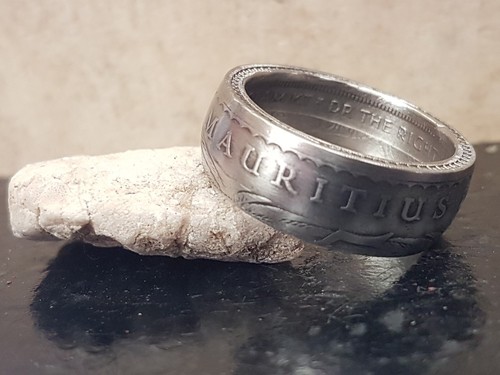 Münzring aus 5 Rupees Kursmünze von 2010 - Bild 1 von 6