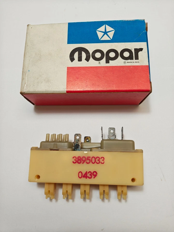 Interruptor de control de vacío calentador aire acondicionado Dodge Chrysler Plymouth 1968-1974 3895033 nuevo en stock Foto 4 de 4