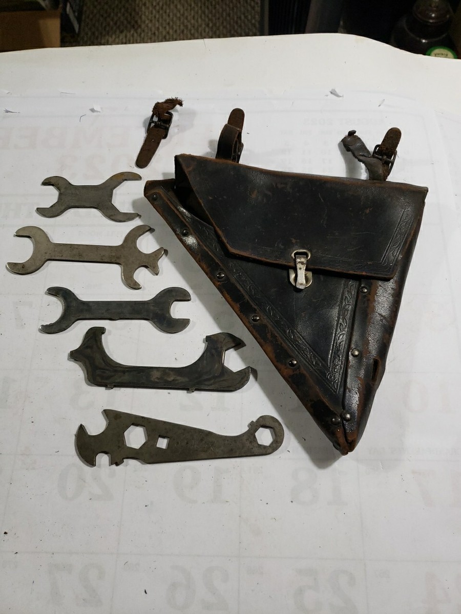 VTG WWII WW2 ERA BICYCLE BIKE TOOL TRIANGLE FRAME LEATHER CASE BAG