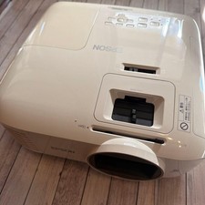 EPSON EH-TW5650 Full HD 2500lm Beam Projector Smart Home Projector Bluetooth
