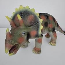 TRICERATOPS RUBBERIZED DINOSAUR TOY, BY TOYS "R" US