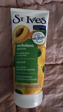 St. Ives Fresh Skin Apricot Face Scrub, Deep Exfoliator Skin Care for Clean, 6oz