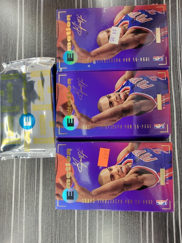 1994-1995 SKYBOX EMOTION 3 EMPTY BOXES +PACK - GRANT HILL