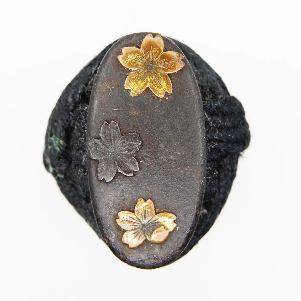 Espada antigua japonesa Tsuka flor de cerezo Menuki Fuchi Kashira Foto 4 de 4