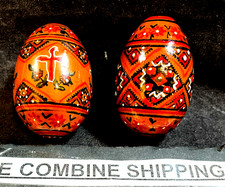 VTG RUSSIAN STYLE HAND PAINTED LACQUERED WOOD EGG, UNSIGNED, QTY 2
