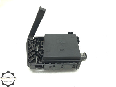 2018-2024 CHEVROLET TRAVERSE 3.6L V6 ENGINE BAY FUSE BOX OEM #NOTE