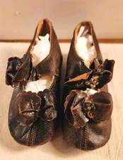 ANTIQUE LEATHER DOLL BABY SHOES, #1