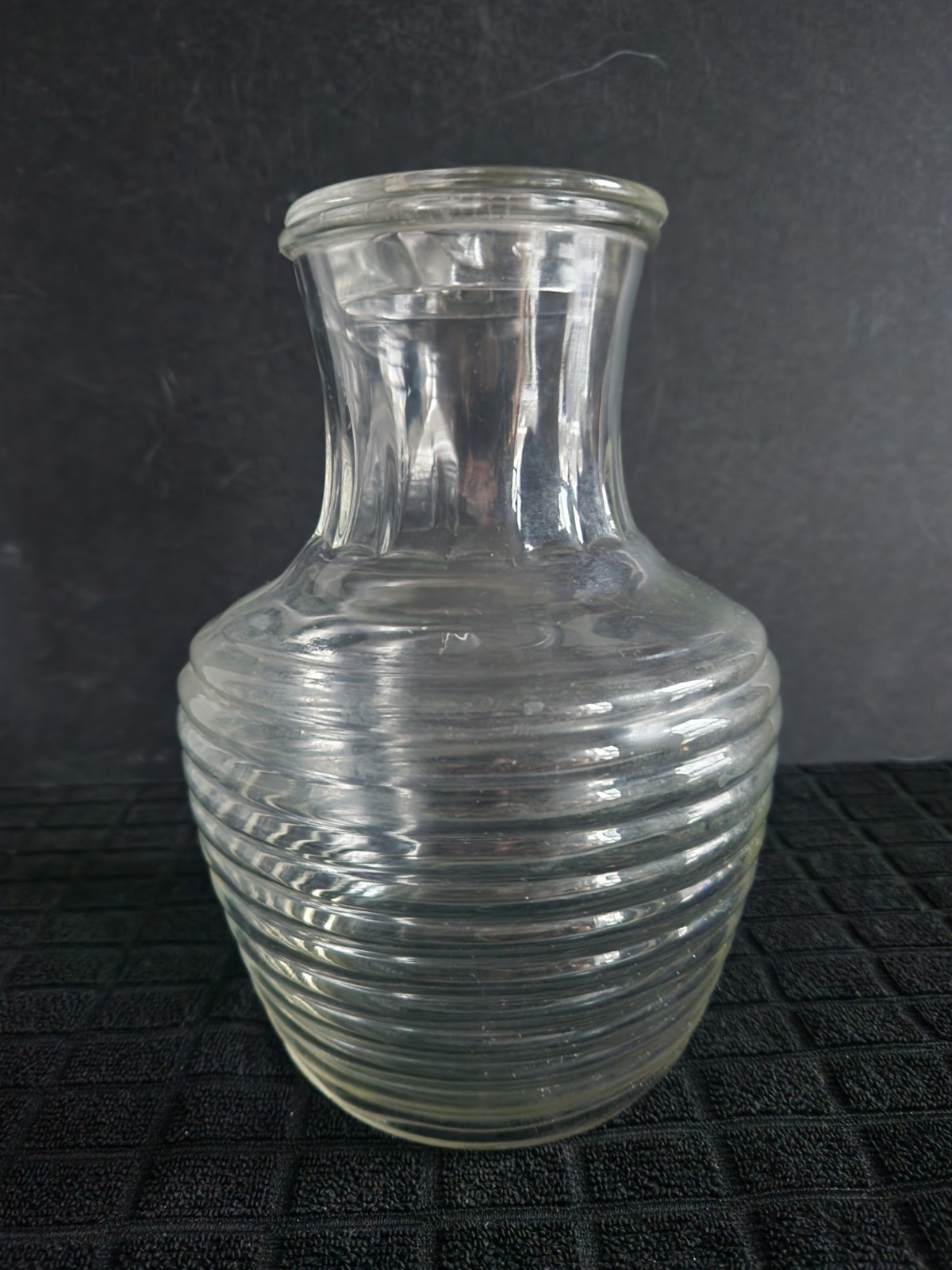 "Circle Clear" Pattern Water Bottle & Lid by Anchor Hocking 