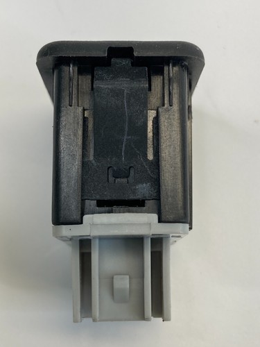 2011 2012 GMC Acadia Instrument Auxiliary Jack USB Socket Receptacle 20928734 - Picture 6 of 11