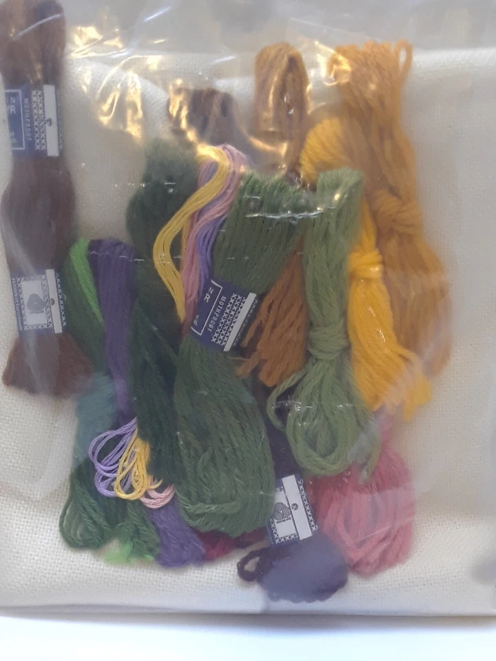 Kit de Aguja Permin Broderi CORONA FLORAL Diseño Danés conmoción 87-1408 Foto 4 de 4