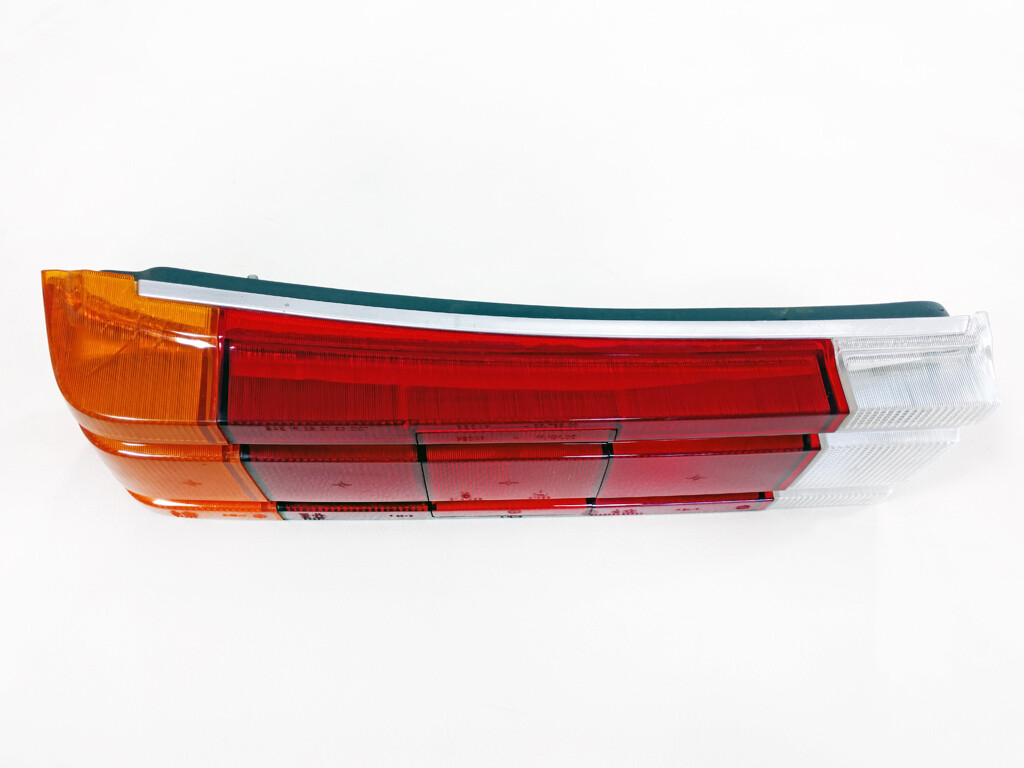 Maserati 228 Biturbo 1990 RHD 2.8 Petrol Rear Tail Light Lamp 
