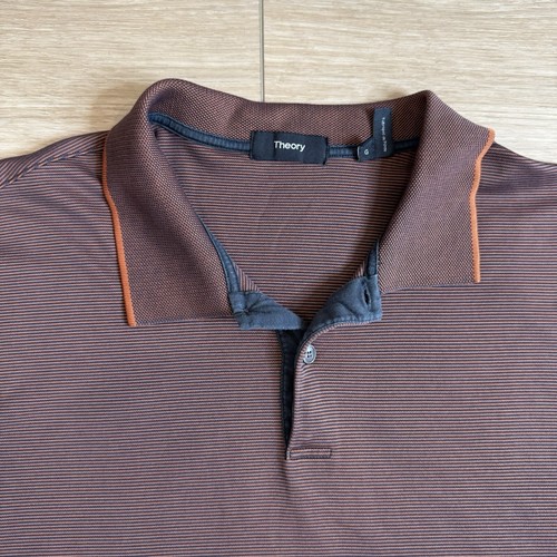 Camiseta polo de manga corta Theory para hombre talla grande naranja y azul marino a rayas - Imagen 3 de 8