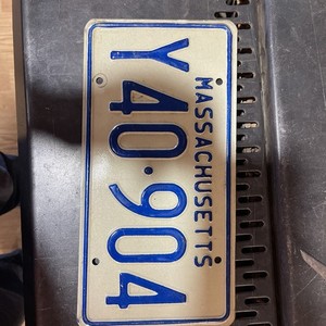 antique Massachusetts license plates Y40 904