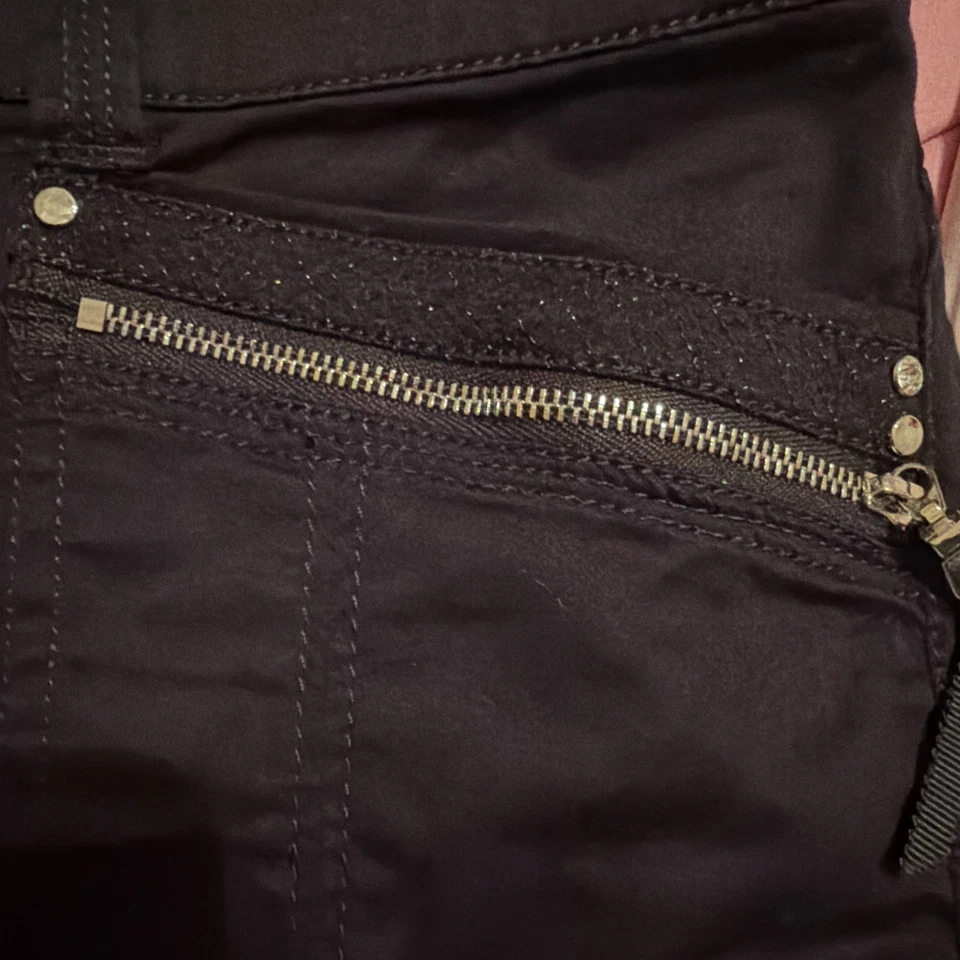 White House Black Market Black Short size 12 - Image 2 of 4