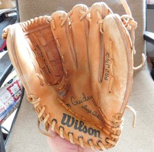 Ron Guidry Wilson Baseball Glove