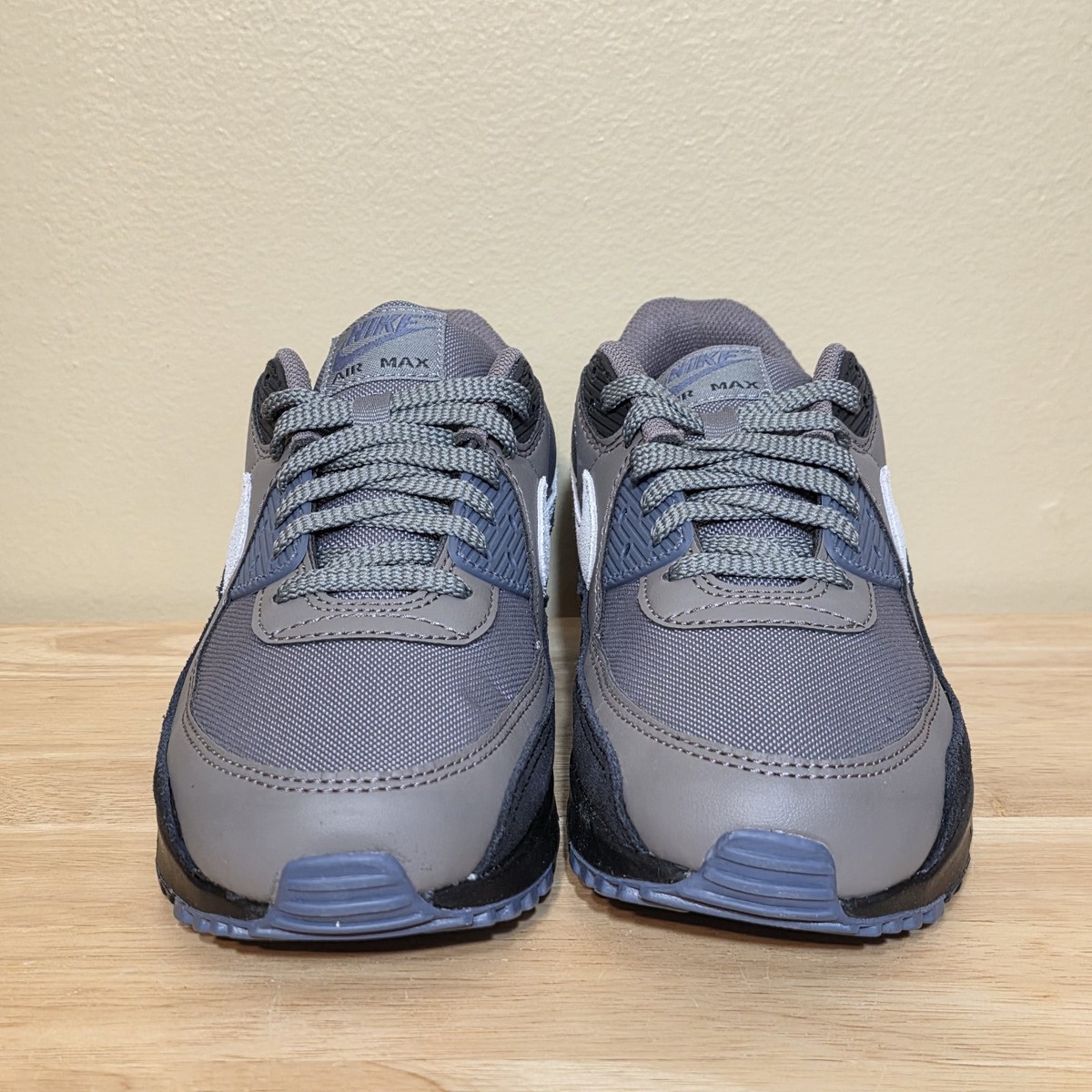 Nike Air Max 90 Smoke Grey Diffused Blue IB6392-001 Men's Size 9.5 — product photo 2 of 9