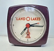 Vintage Land O' Lakes Desk Clock