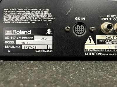 Roland VG-88 Multi-Effects Guitar Effects Pedal V-Guitar System W