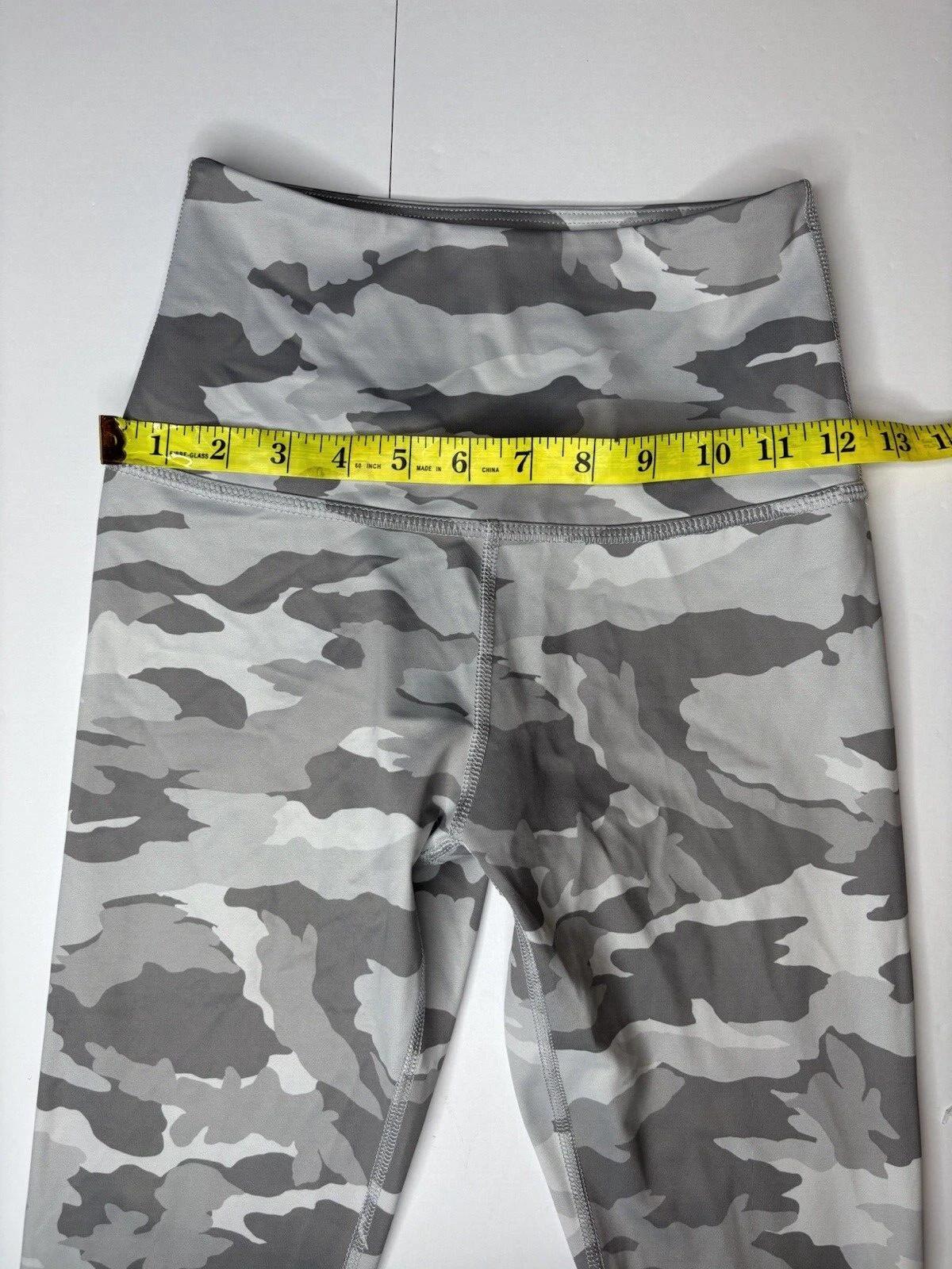 beyond-yoga olympus high waisted midi camouflauge leggings
