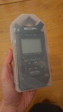 Zoom H4n Pro Digital Audio Recorder - Black And Uk Accessory Pack