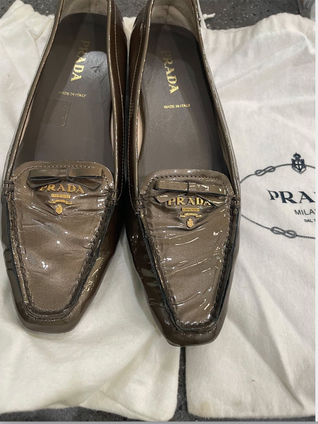 PRADA brown Patent Leather Shoes 