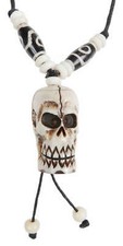Piraten Halskette Iwert (Totenkopf) aus Resin Beige | HEMAD Gewandung LARP
