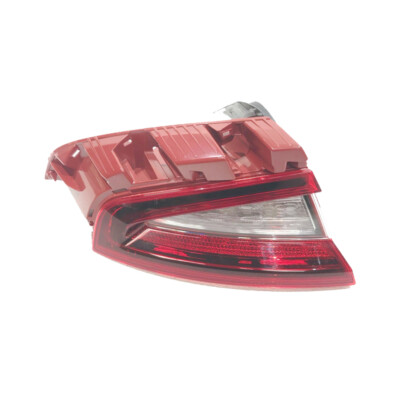 92401 J5100 Rear LED Tail Lamp LH for 2017 2019 Kia Stinger - Main Image