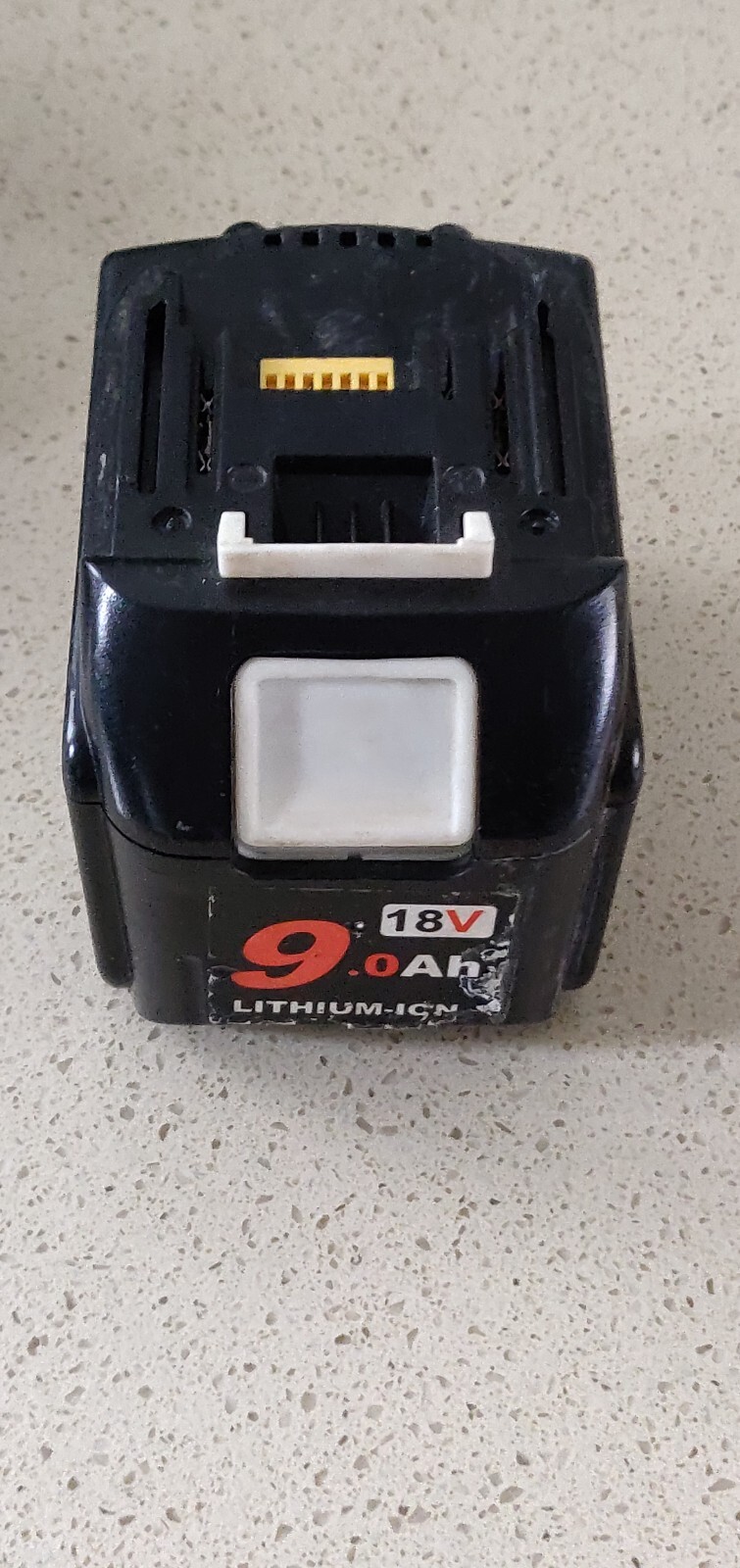 makita dhp482 18v drill 9.0ah battery + charger + hitachi bag (Good DIY