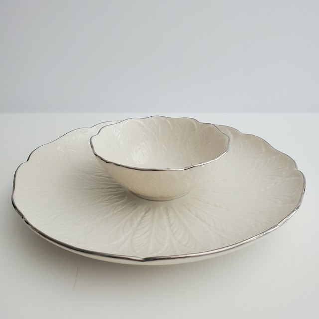 Lenox Greenfield Collection 10" chip and dip platter platinum trim