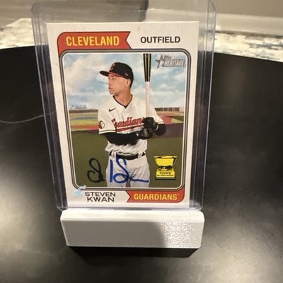 Topps archive 2024 Steven Kwan Guardians On Card Auto Legit Prova Authenticates!