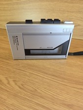 SANYO M1011 ONE PUSH BUTTON RECORDING CASSETTE WALKMAN