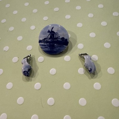 Vintage Ceramic Delft Pin And Earring Set