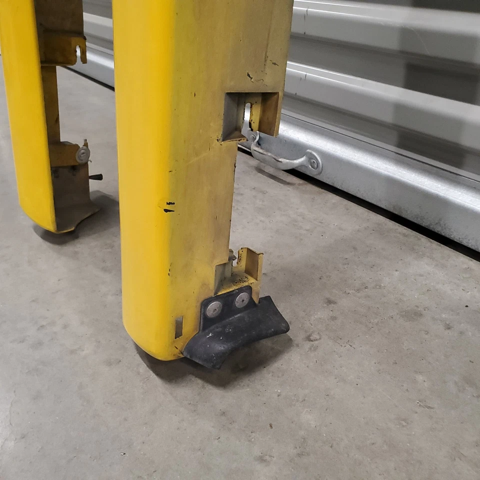 Mazda Protege5 2002 2003 OEM paneles basculantes faldones laterales par HZ *recogida local* Foto 4 de 4