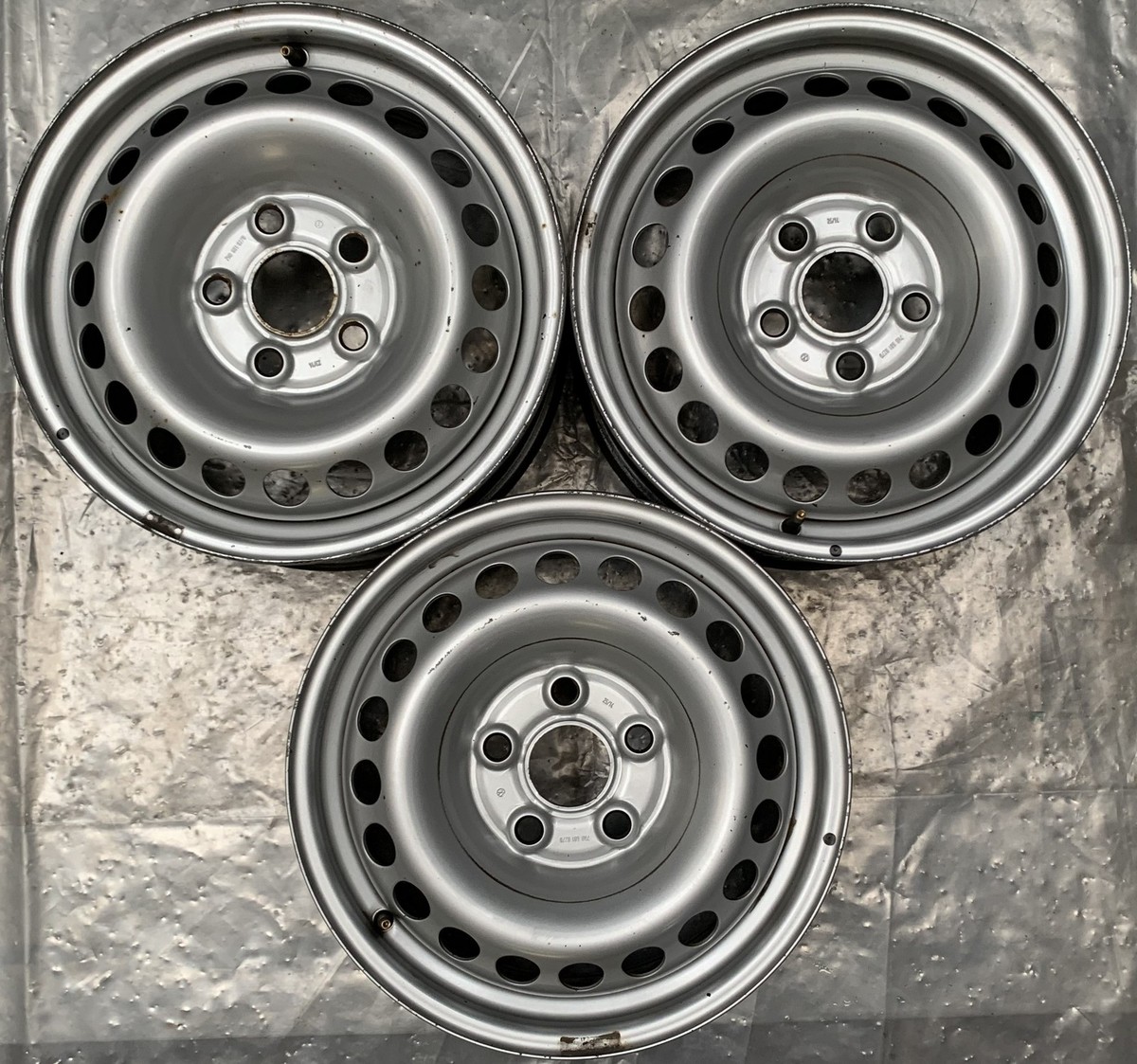 1 Original VW Steel Rim 6.5Jx16 51 7H0601027D Transporter T5 T6