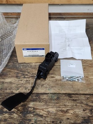 NEW OEM FORD 2007-2010 EXPLORER MOUNTAINEER GAS PEDAL TRAVEL SENSOR EL2Z-9F836-A