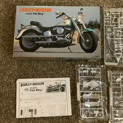 IMEX Harley Davidson FLSTF Fat Boy Motorcycle 1/12 Scale Model Kit