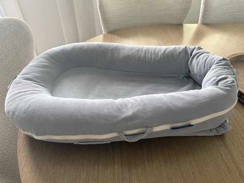 Dock a Tot Deluxe Plus Baby Lounger for 0-8 Months Blue With New Blue Cover