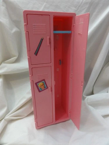 Vintage 1984 BARBIE WORKOUT CENTER Play Set ~ Locker
