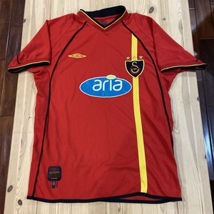 Maillot De Foot Galatasaray Domicile – Saison 2002-03 – Taille M (occasion)