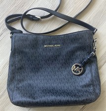 MICHAEL KORS JET SET TRAVEL LARGE MESSENGER CROSSBODY BAG MK SIGNATURE BLACK