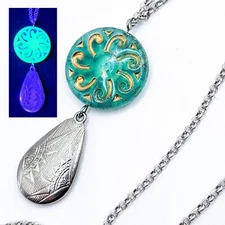 VIDEO Fidget Uranium Glass Necklace Long Pendant 1930s Deco Fob Silver Tone