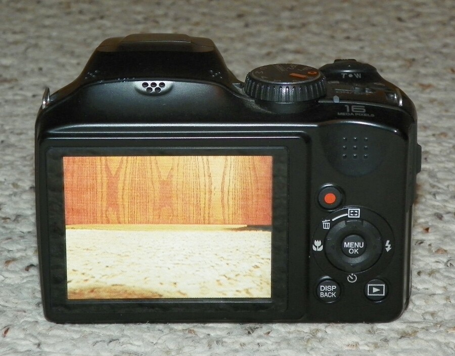 Fujifilm FinePix S4850 - 16MP Digital Camera with 30x Zoom - Black