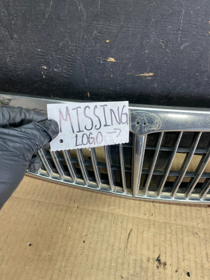 2000 to 2001 Infiniti i30 Front Upper Grill Grille OEM J4104 PS - Image 4 of 4