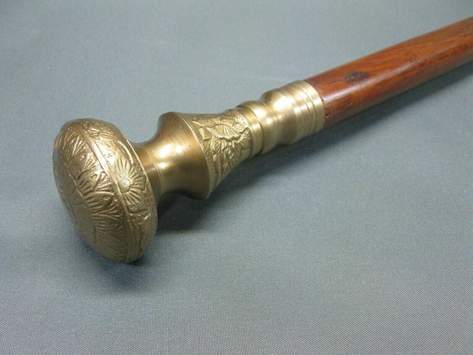 NEW SOLID ANTIQUE SOLID BRASS HANDLE WOODEN WALKI… - image 1