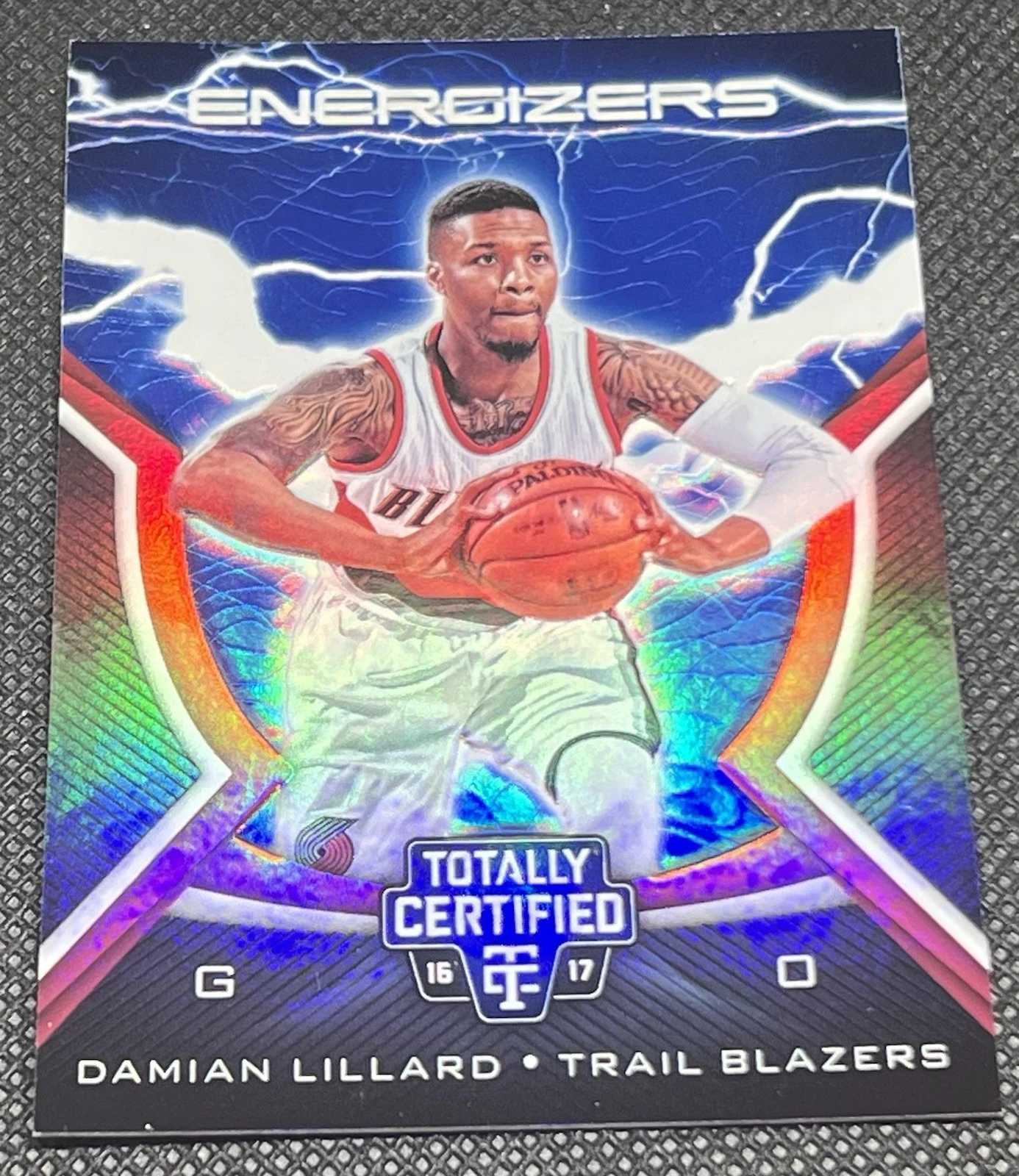 2016-17 Panini Totally Certified Energizers Blue /99 Damian Lillard #66 Blazers