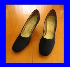Vintage Womens Shoes 7 Naturalizer Pumps Black MCM Classic. Fun Chic Elegance