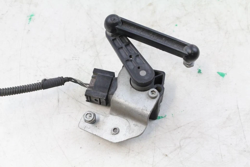 BMW E81 E87 E46 E90 E92 E39 E60 F07 F10 E63 REAR AXLE RIGHT LEVEL SENSOR 6752797 - Image 4 of 4